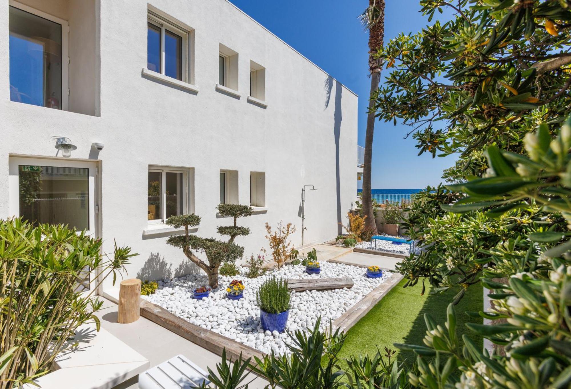 Belle Vue Hotel Cavalaire-sur-Mer Kültér fotó